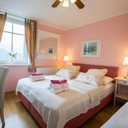 Carman House Guest house