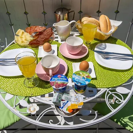 Carman House Guest house 3*